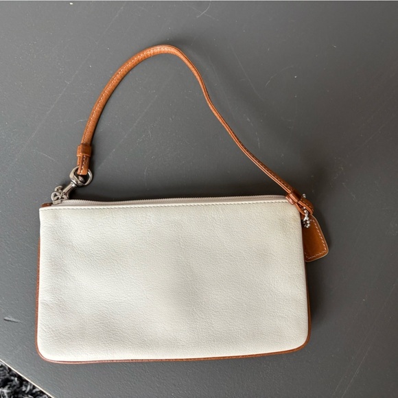 Coach Wristlet - Picture 2 of 7